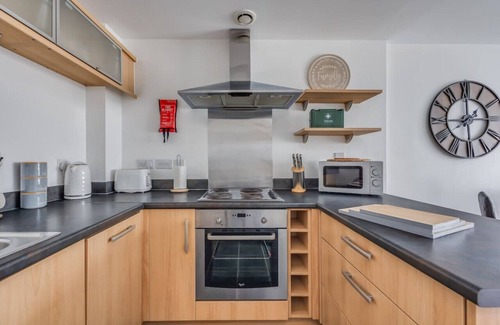 Northampton Apartamento | Elegant Apartment in City Centre Fast Wifi Smart TV Access to Communal Gym and Terrace