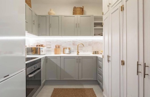 Eixample Apartamento | Elegant Apartment Steps from Passeig de Gràcia