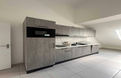 Suresnes Apartamento | Apartamento elegante - 3BDR/8P - Cerca de París y La Défense