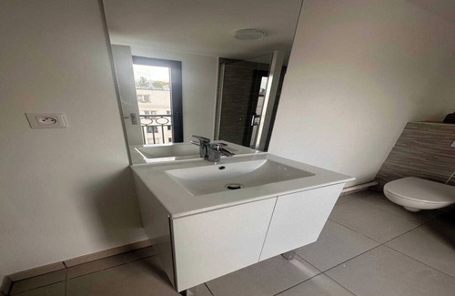 Suresnes Apartamento | Apartamento elegante - 3BDR/8P - Cerca de París y La Défense