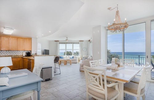 Panama City Beach Condominio | Elegant Aqua Condo | Gulf Views, Private Balcony, Pools, Hot Tubs & Beach