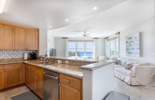 Panama City Beach Condominio | Elegant Aqua Condo | Gulf Views, Private Balcony, Pools, Hot Tubs & Beach