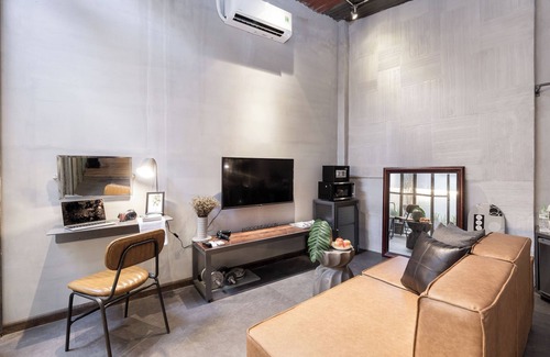 District 1 Apartamento | Elegant Art Decór Studio Hidden in Downtown Alley