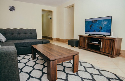 Ruaka Casa | ELEGANT ART DECO APARTMENT WITH FREE WIFI & NETFLIX