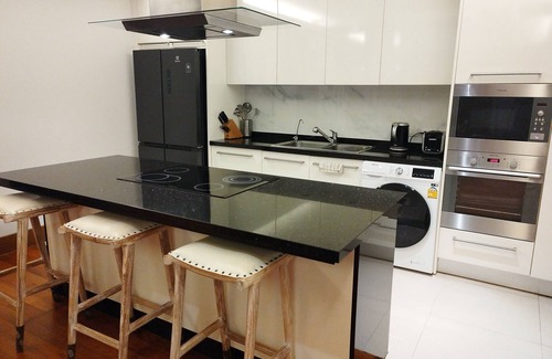 Sa Khu Apartamento | Elegant Beachfront Oasis: 235sqm Luxury Apartment at Pearl of Naithon