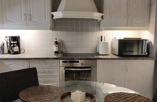 Marousi Apartamento | Elegant Brand New 3-Bedroom Appartment in Maroussi