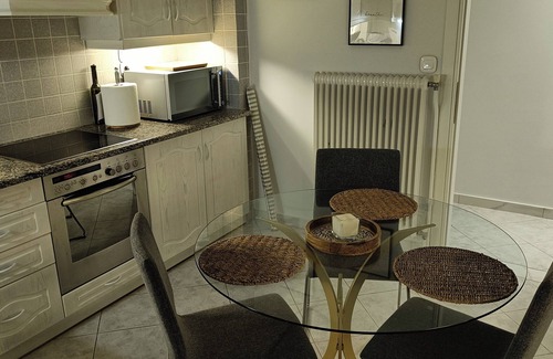 Marousi Apartamento | Elegant Brand New 3-Bedroom Appartment in Maroussi