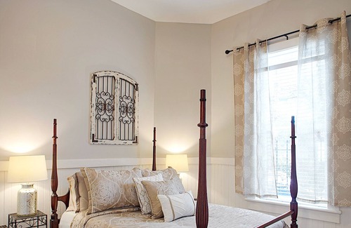 Dixon Park Apartamento | Elegant Brick 2 BR in downtown Savannah