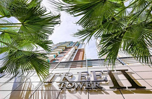 Downtown Santo Domingo Apartamento | Elegant City Center 2BD Apt, King Bed, Full AC, Fast Wi-Fi, Pool, Near all