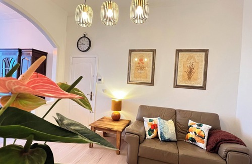 Amandus - Atheneum Apartamento | Elegant city escape with terrace