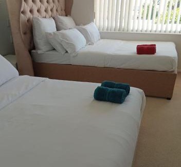 Bellville Casa | Elegant City Guest House