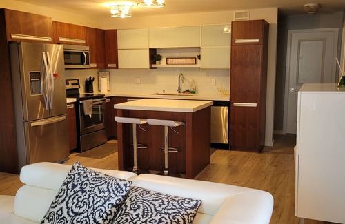 Saskatoon Condominio | Elegant Condo near Airport, Restaurants and Park. Free parking