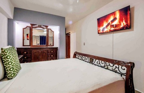 Santo Domingo Apartamento | Elegant, Cozy, Apartment with Timeless Charm Complemented by Modern Amenities