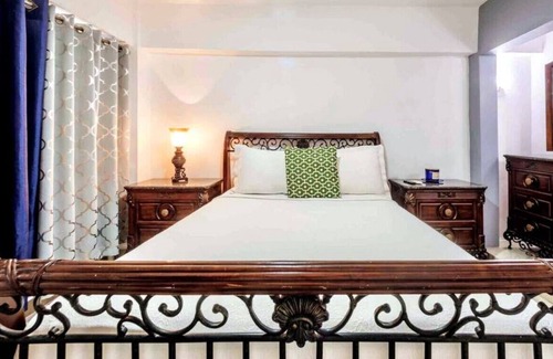 Santo Domingo Apartamento | Elegant, Cozy, Apartment with Timeless Charm Complemented by Modern Amenities