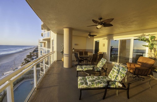 Daytona Beach Condominio | Elegante condominio directo frente al mar Relajación