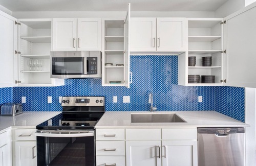 Govalle Apartamento | Elegant East Austin 1BR w/ Pool, Gym & W/D, nr airport, by Blueground