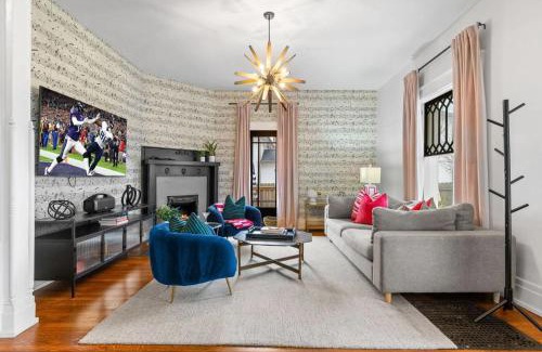 Historic Waverly Casa | Elegant Elliott-2 Units-Hot Tub-Mins to 12 South