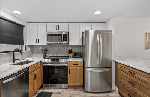 Belle Vista Condominio | Elegant Escape | St. Pete Beachfront Gem