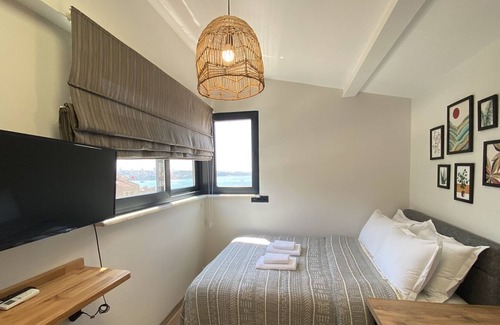 Cihangir Apartamento | Elegant Flat 10 min to Galata Tower, Istiklal Ave