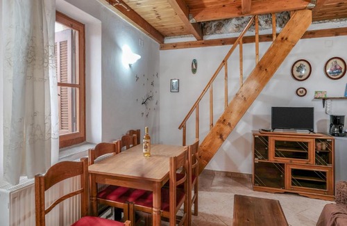 Ano Volimes Casa | Elegant Holiday Home in Volimes with Near the Sea