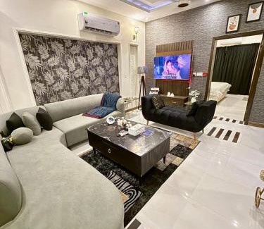 Lahore Villa | Elegant Holiday Villa with Modern Comforts
