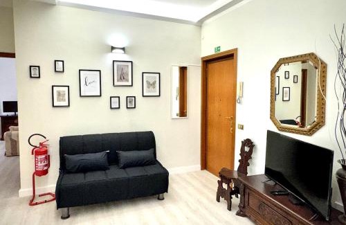 Appio Latino Apartamento | Elegant Home in Rome Appio, Wi-Fi, Subway