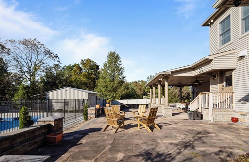 Chester Casa | Elegant Home w/7BRs, Game Room, Luxury Yard, Pool