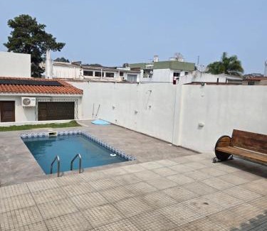 Centro Apartamento | Elegant House with Party Room