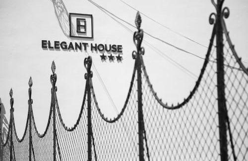 Fagaras Casa | Elegant House