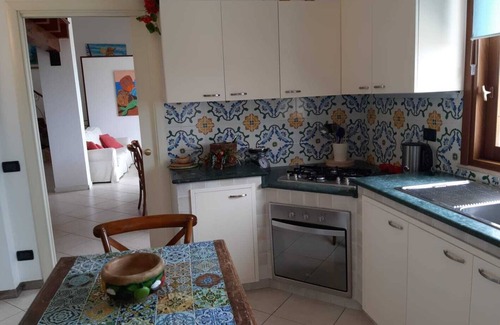 Castellammare del Golfo Casa | Elegante casa panorámica con gran terraza con vistas al mar.