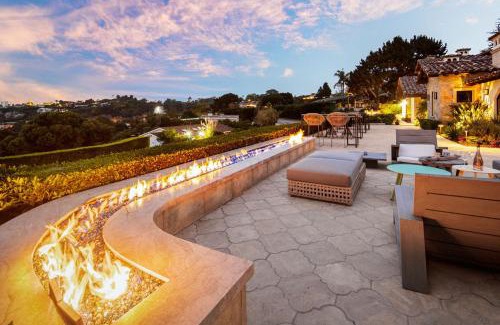 Hidden Valley Casa | Elegant La Jolla Villa - Ocean Views & Pool