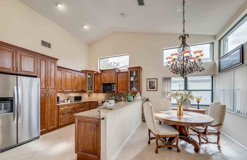 Weston Casa | Elegante Lakefront Pool Home Weston / Ft Lauderdale: corto o largo plazo