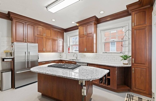 Lancaster Casa | Elegant Lancaster Mansion w/ Gameroom & Firepit- Walk To Downtown Lancaster!