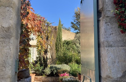 Mouries Casa | Elegant Large Provençal House near Maussane-Les-Alpilles & St Rémy de Provence