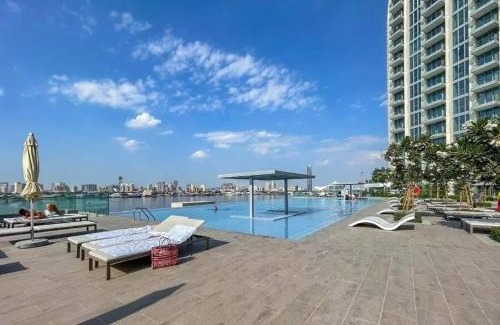 Dubai Apartamento | Elegant Luxury Apartment with Stunning Lake Views in Dubai Creek Harbour By ĀYA Boutique
