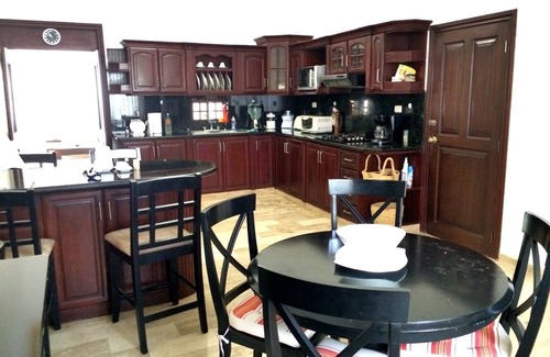 Guayacanes Villa | Elegante villa de golf de lujo a 12 minutos de la playa con piscina, jacuzzi (NO climatizada) y barbacoa