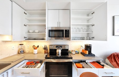 Hackensack Apartamento | Elegant Main Street Living* Near NYC