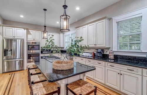 Riverside Casa | Elegant Mansion on Park in Historic Avondale