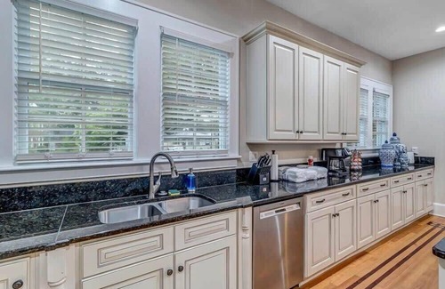 Riverside Casa | Elegant Mansion on Park in Historic Avondale