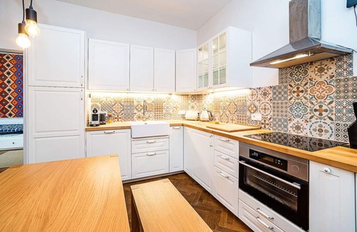 Karlin Apartamento | Elegant, modern, 2-bed flat by Museum of Prague
