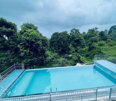 Kalpetta Casa | Elegant Mountain Resort