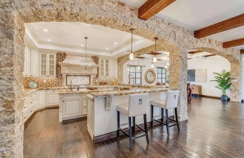 Napa Casa | Elegant Napa Estate With Views