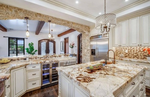 Napa Casa | Elegant Napa Estate With Views