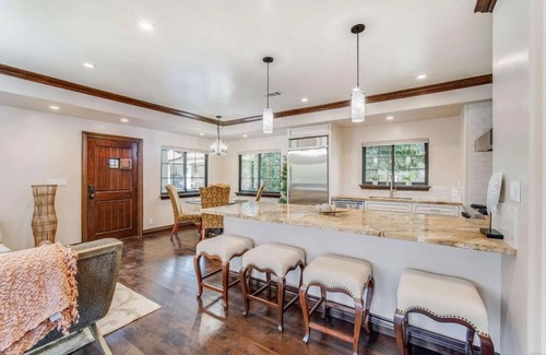 Napa Casa | Elegant Napa Estate With Views