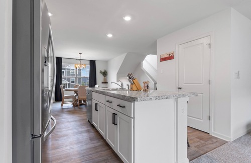 Solon Mills Casa | Elegant New Home Near Lakes - Relax & Unwind!