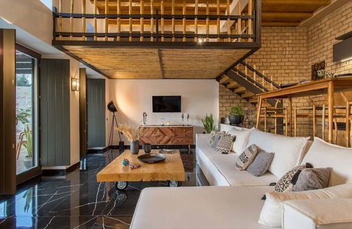 Piso Livadi Villa | Elegant Paros Villa | Villa Oceania | 4 Bedrooms | Private Pool with Saltwater | Stunning Sea Views | Walking Distance to Beach | BBQ | Piso Livadi