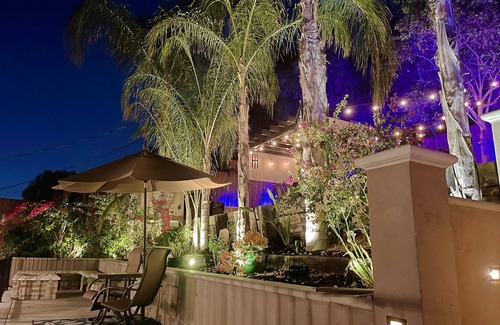 Woodland Hills Casa | Elegant, peaceful, contemporary hillside home w/tropical patio/colored lighting