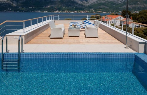 Cove Tri Zala (Zrnovo) Villa | Elegant Prime Two Villa of Karcula Island