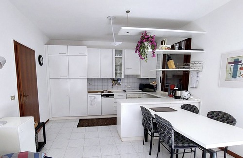 Marciaga Apartamento | Elegant quiet apartment, central location near Garda, XL pool