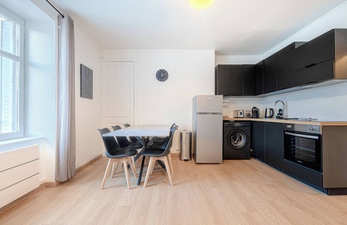 Limoges Apartamento | Elegant renovated apartment in Limoges, near train station!